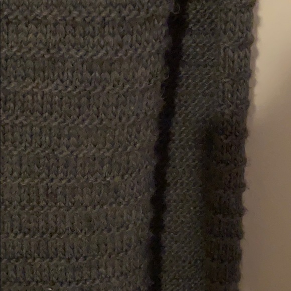 Grey wool long Zara Scarf - Picture 4 of 5